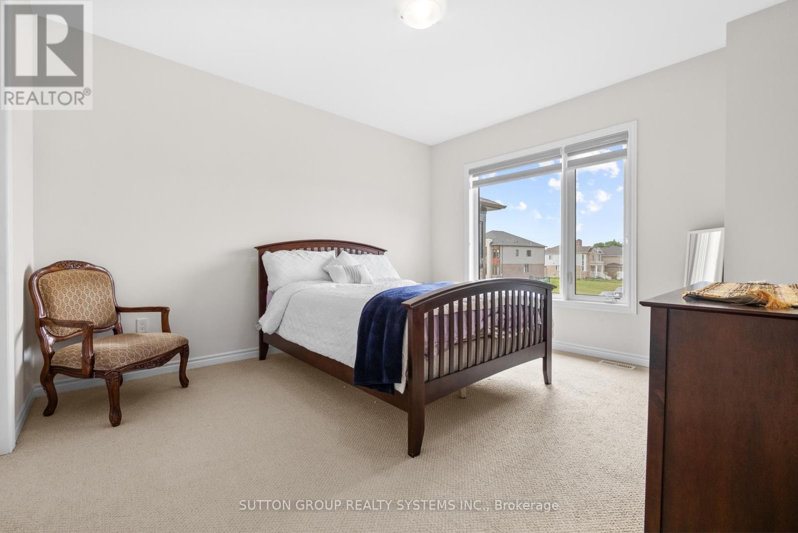 












34 MEARS ROAD

,
Brant (Paris),




Ontario
N3L0M6

