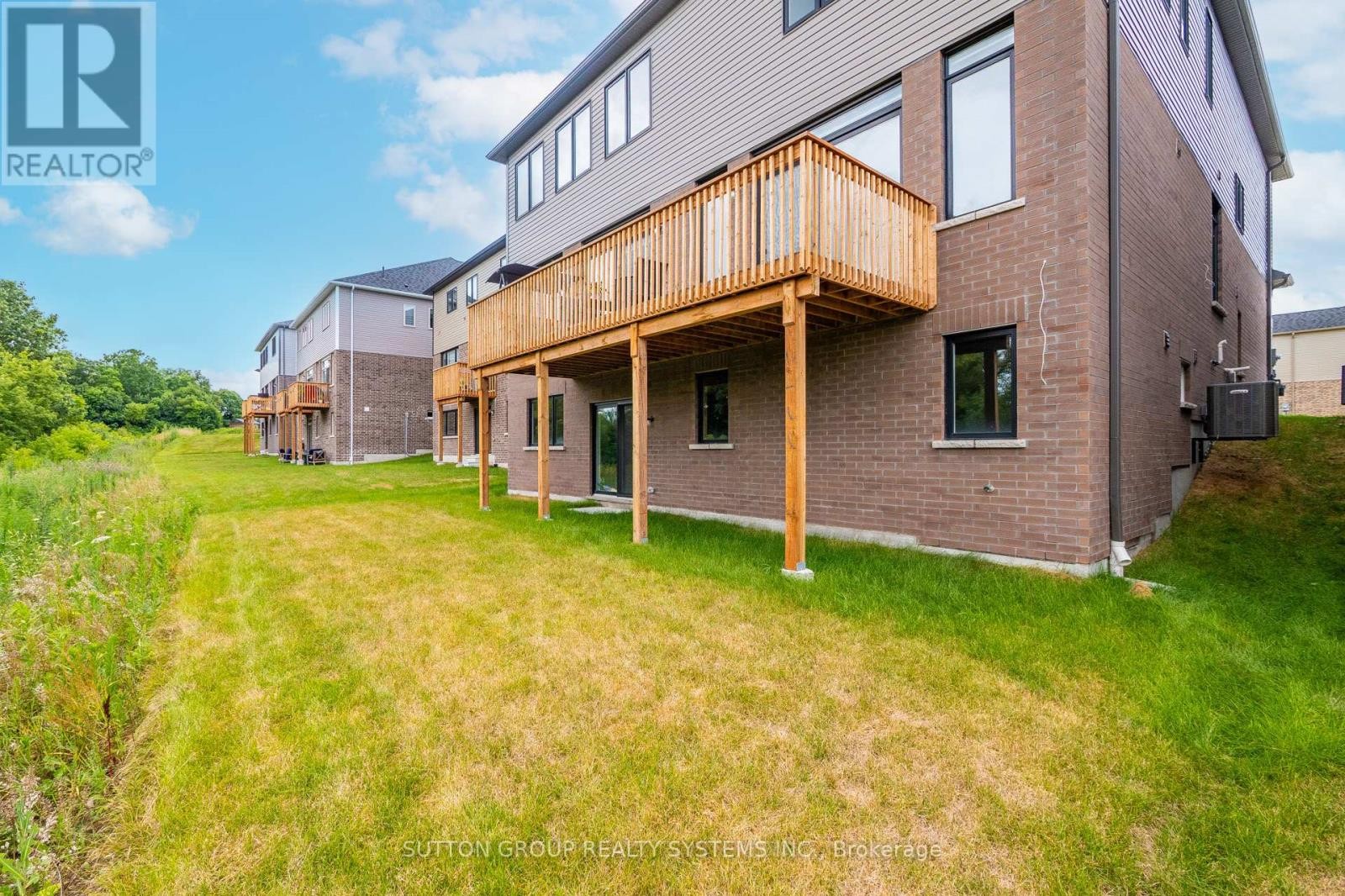 












34 MEARS ROAD

,
Brant (Paris),




Ontario
N3L0M6

