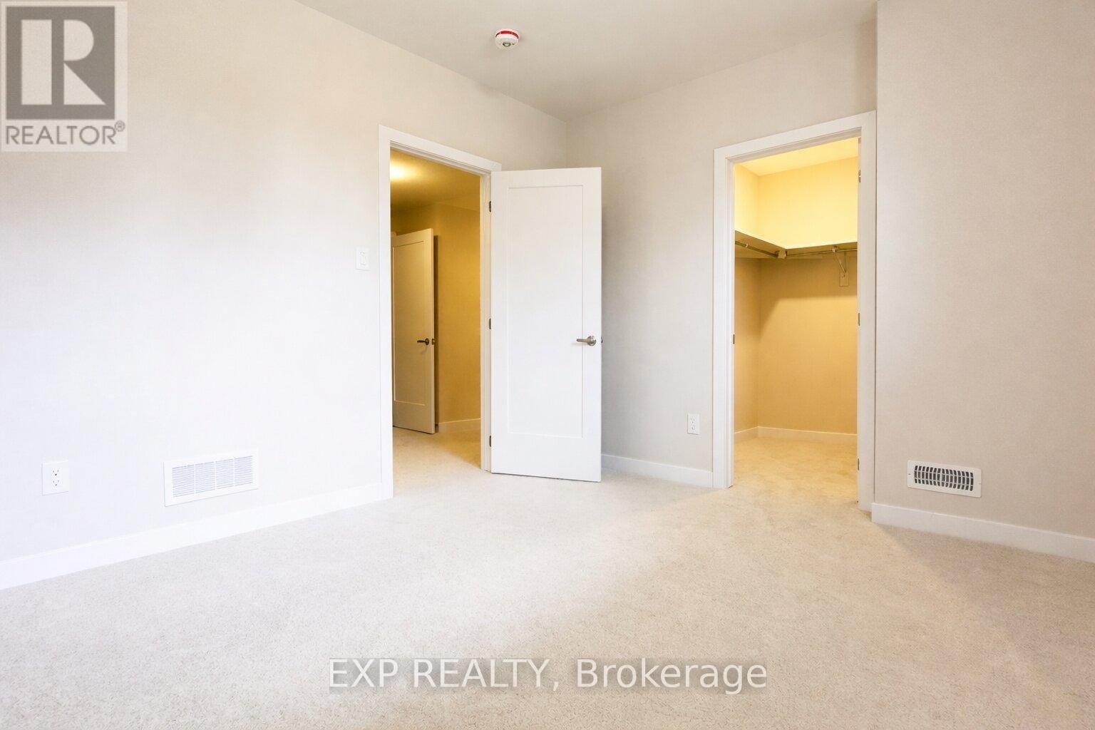 












215 SPECKLED ALDER ROW

,
Ottawa,




Ontario
K2J0V1

