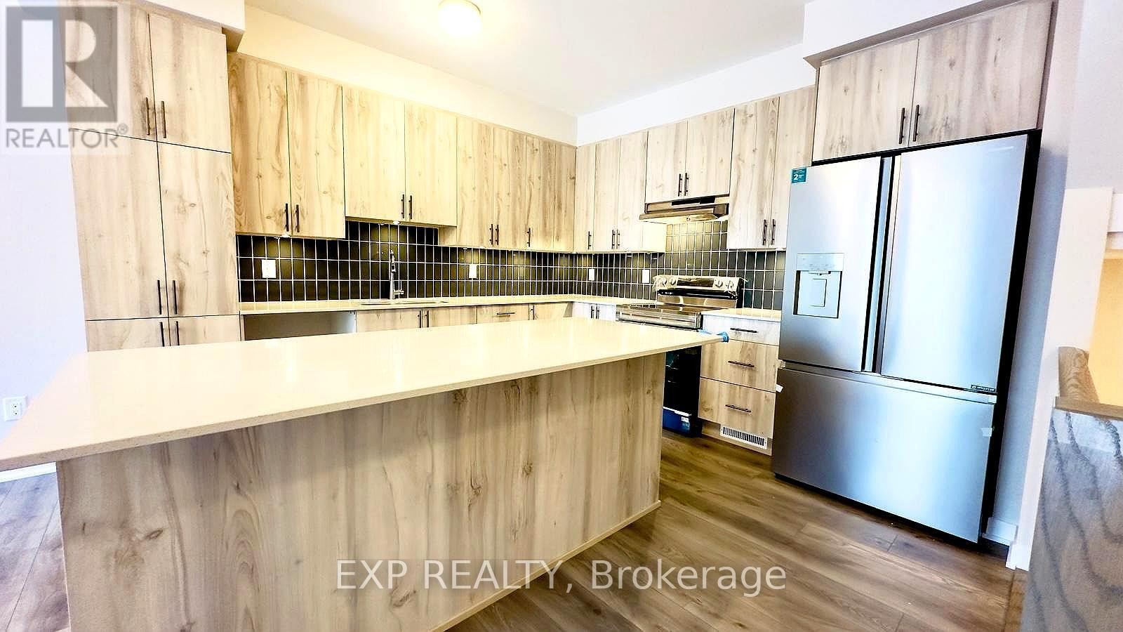 












215 SPECKLED ALDER ROW

,
Ottawa,




Ontario
K2J0V1

