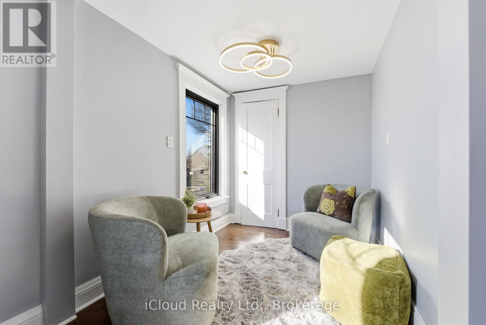 












302 BRIDGE STREET E

,
Belleville (Belleville Ward),




Ontario
K8N1P6

