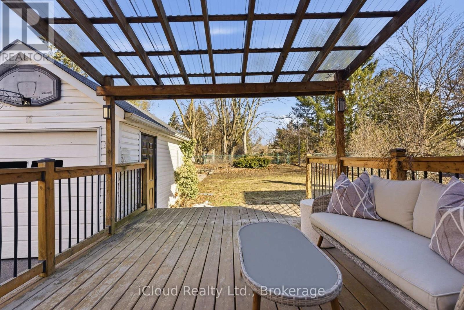 












302 BRIDGE STREET E

,
Belleville (Belleville Ward),




Ontario
K8N1P6

