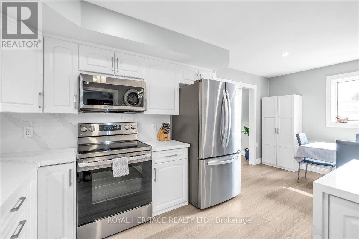 












194 CLITHEROE ROAD

,
Alnwick/Haldimand (Grafton),




Ontario
K0K2G0

