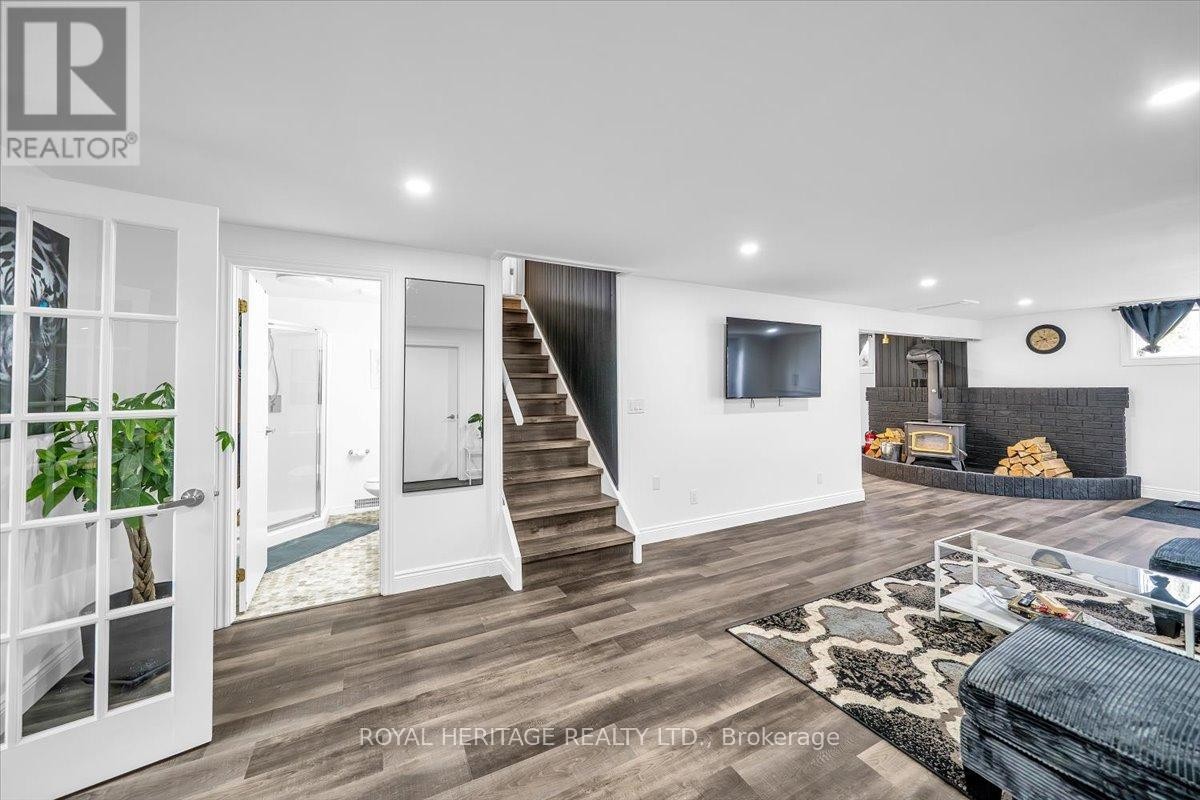 












194 CLITHEROE ROAD

,
Alnwick/Haldimand (Grafton),




Ontario
K0K2G0

