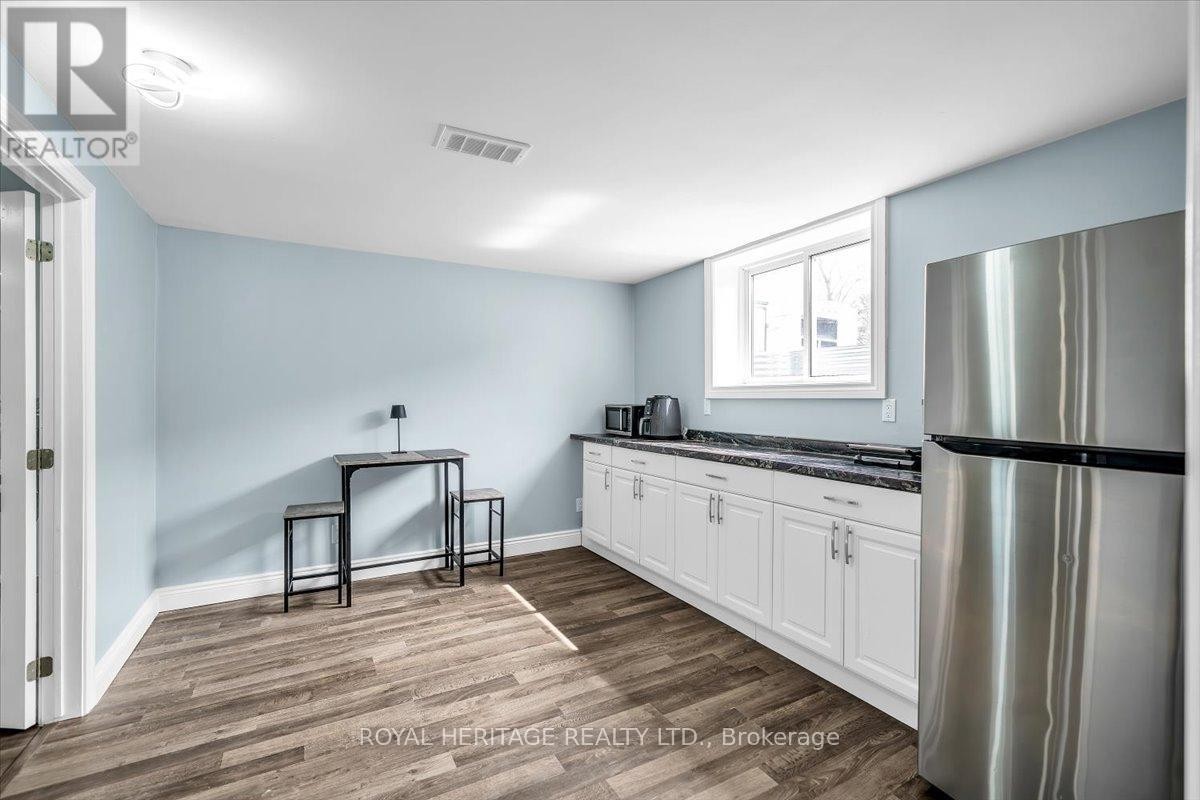 












194 CLITHEROE ROAD

,
Alnwick/Haldimand (Grafton),




Ontario
K0K2G0

