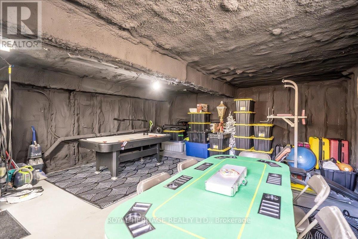 












194 CLITHEROE ROAD

,
Alnwick/Haldimand (Grafton),




Ontario
K0K2G0

