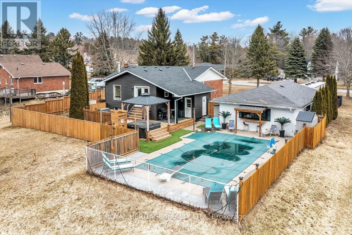 












194 CLITHEROE ROAD

,
Alnwick/Haldimand (Grafton),




Ontario
K0K2G0

