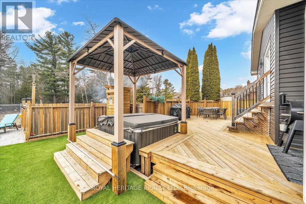 












194 CLITHEROE ROAD

,
Alnwick/Haldimand (Grafton),




Ontario
K0K2G0

