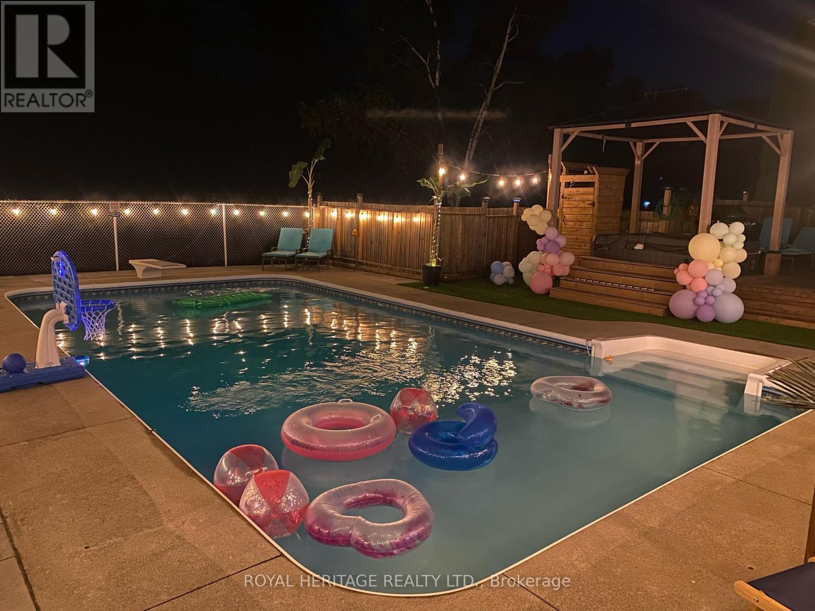 












194 CLITHEROE ROAD

,
Alnwick/Haldimand (Grafton),




Ontario
K0K2G0

