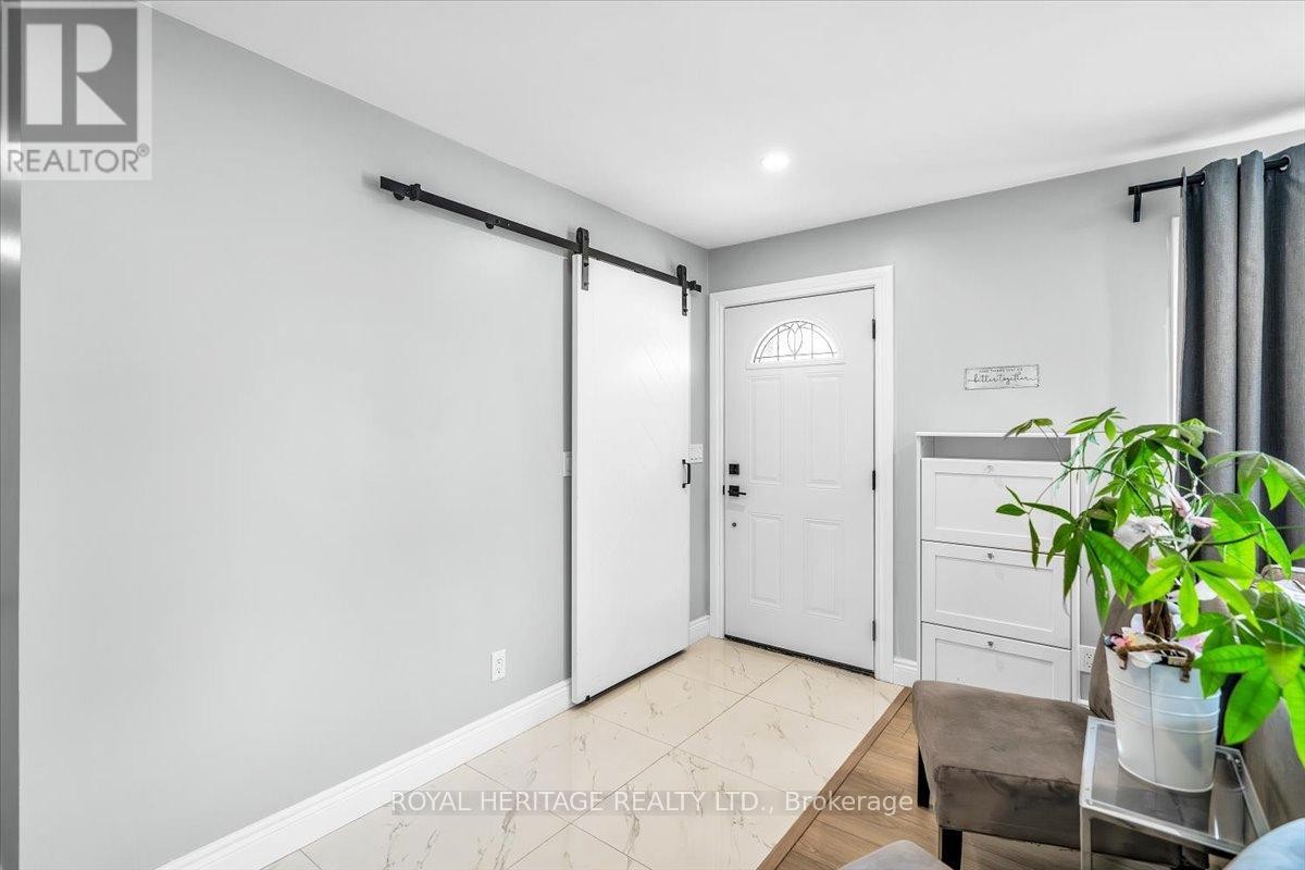 












194 CLITHEROE ROAD

,
Alnwick/Haldimand (Grafton),




Ontario
K0K2G0

