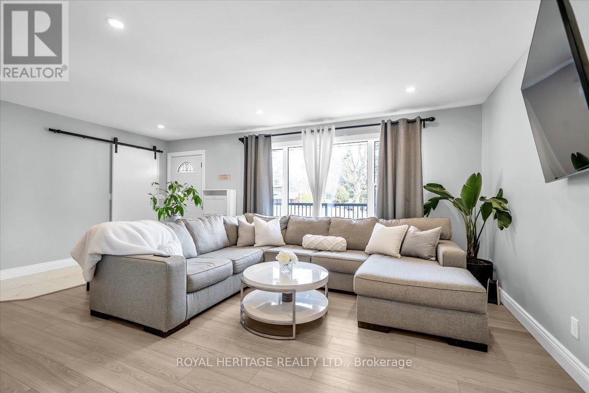 












194 CLITHEROE ROAD

,
Alnwick/Haldimand (Grafton),




Ontario
K0K2G0

