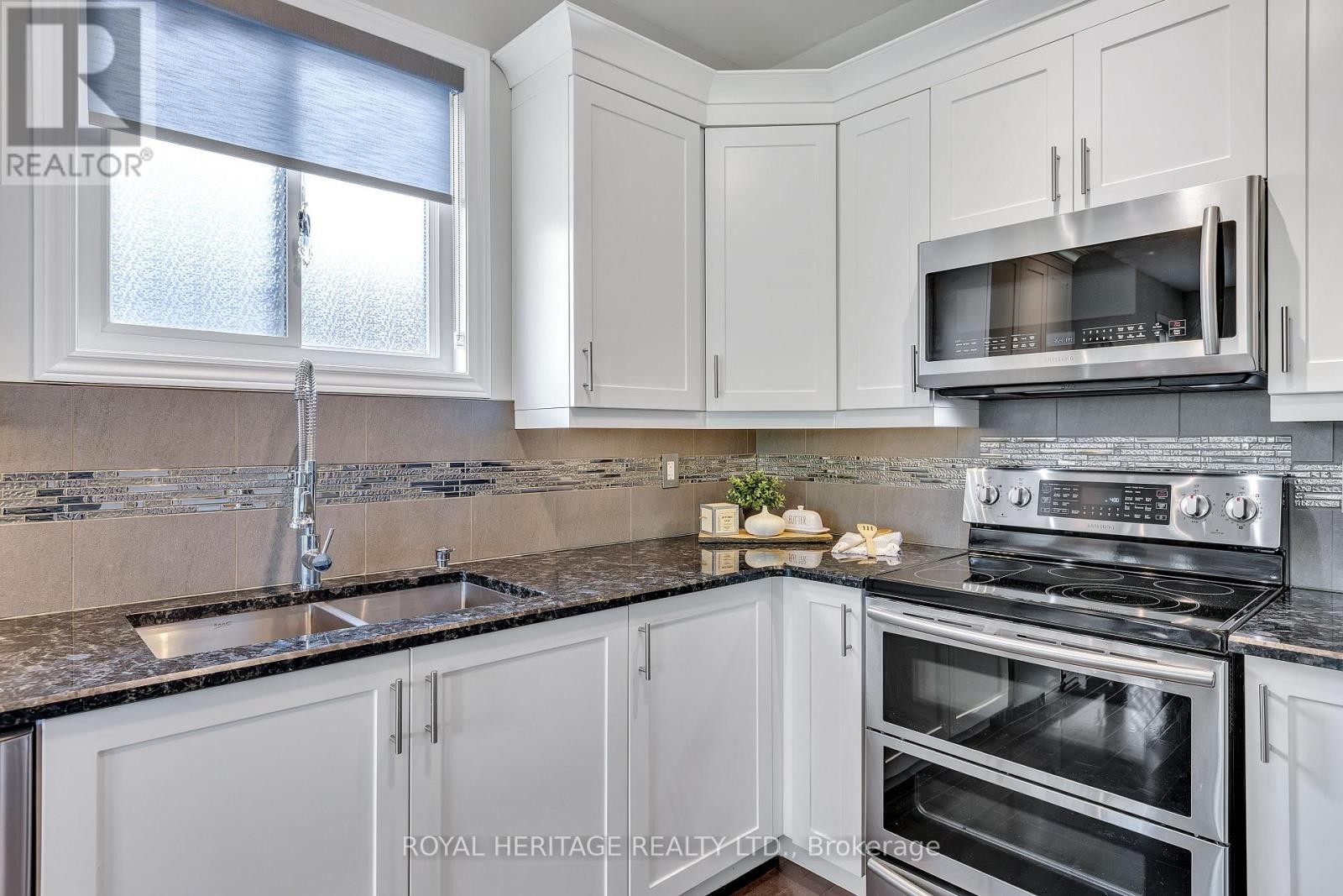 












23 OLD TRAFFORD DRIVE

,
Trent Hills (Hastings),




Ontario
K0L1Y0

