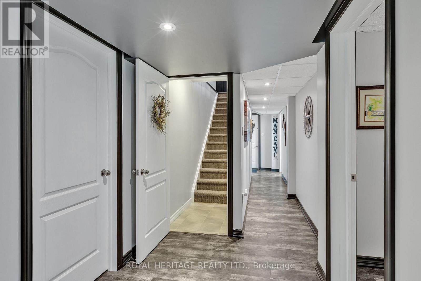 












23 OLD TRAFFORD DRIVE

,
Trent Hills (Hastings),




Ontario
K0L1Y0

