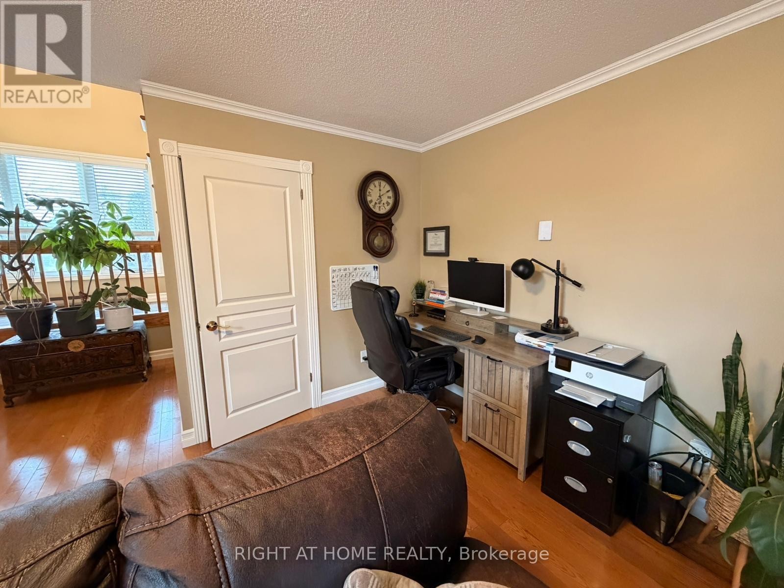 












786 8TH STREET E

,
Owen Sound,




Ontario
N4K1L9

