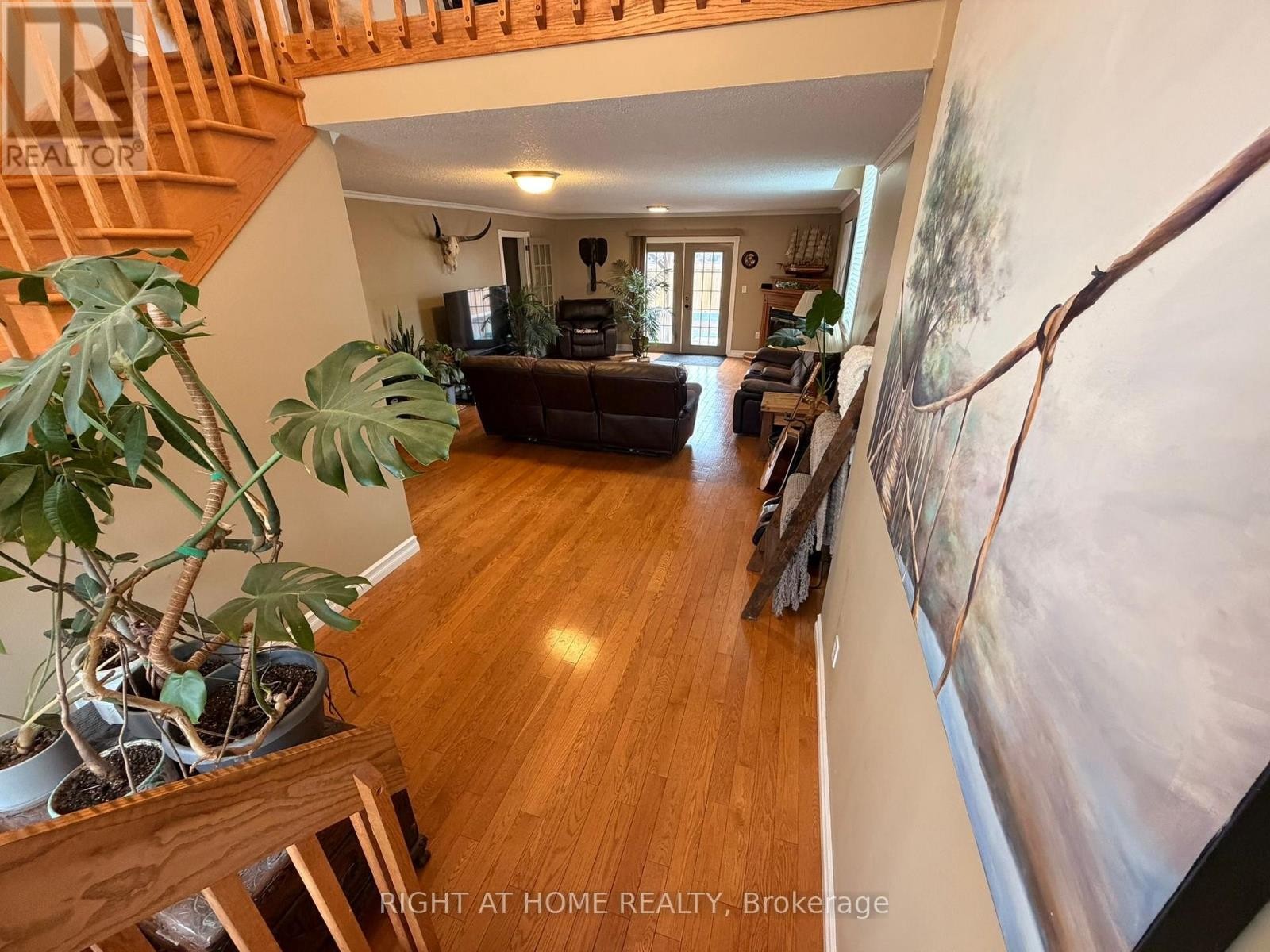 












786 8TH STREET E

,
Owen Sound,




Ontario
N4K1L9

