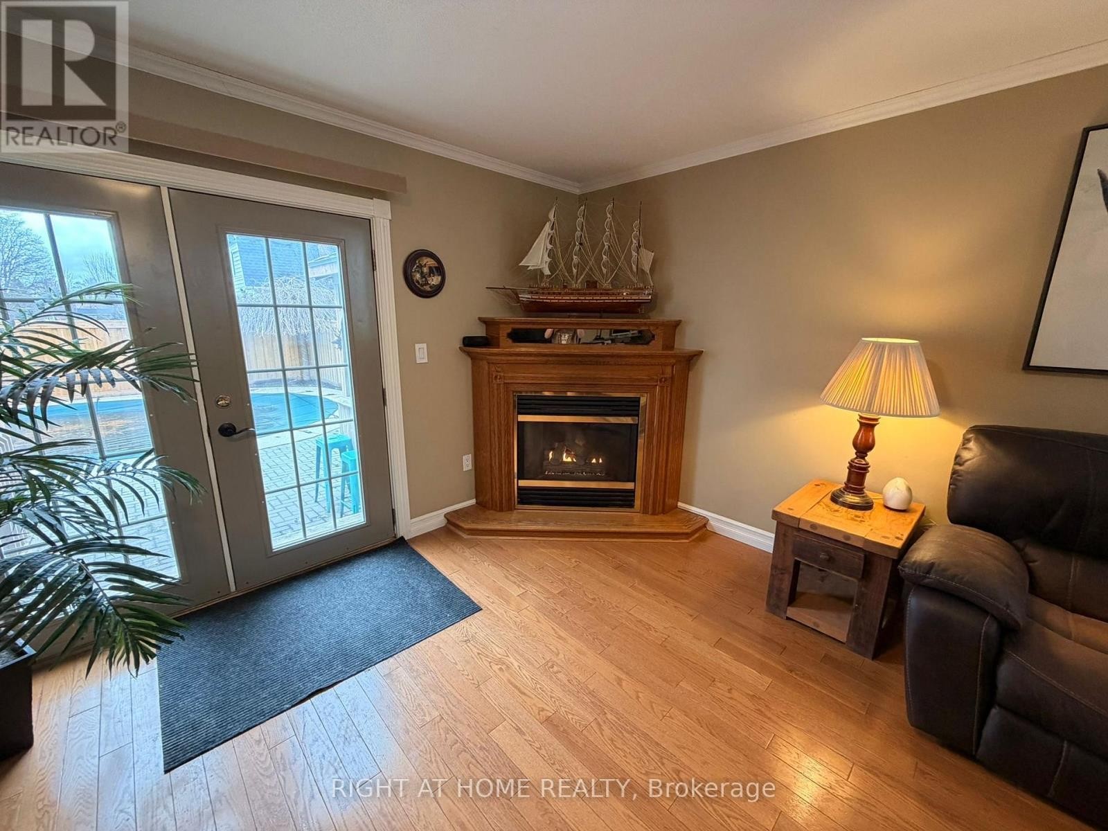 












786 8TH STREET E

,
Owen Sound,




Ontario
N4K1L9

