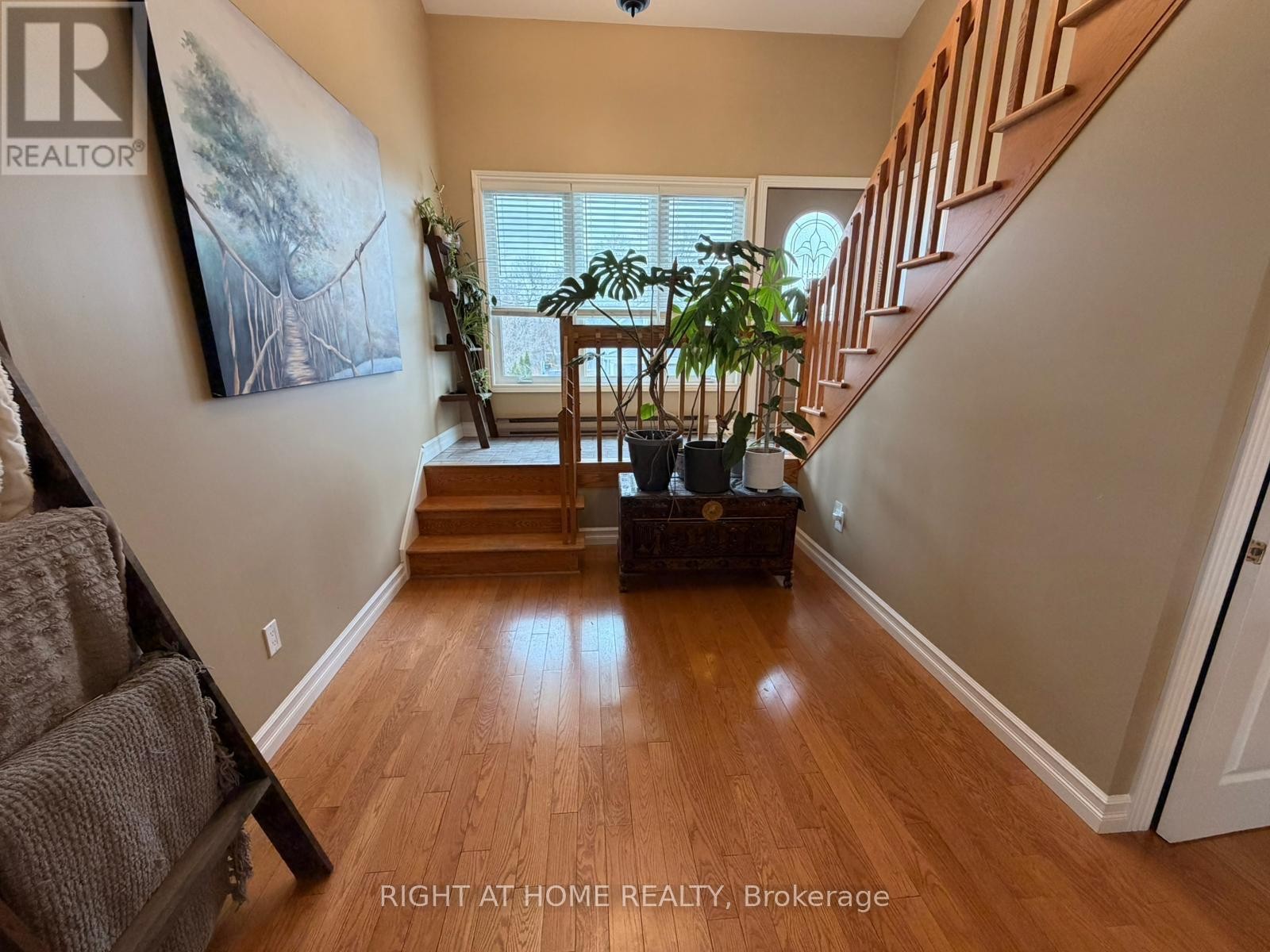 












786 8TH STREET E

,
Owen Sound,




Ontario
N4K1L9

