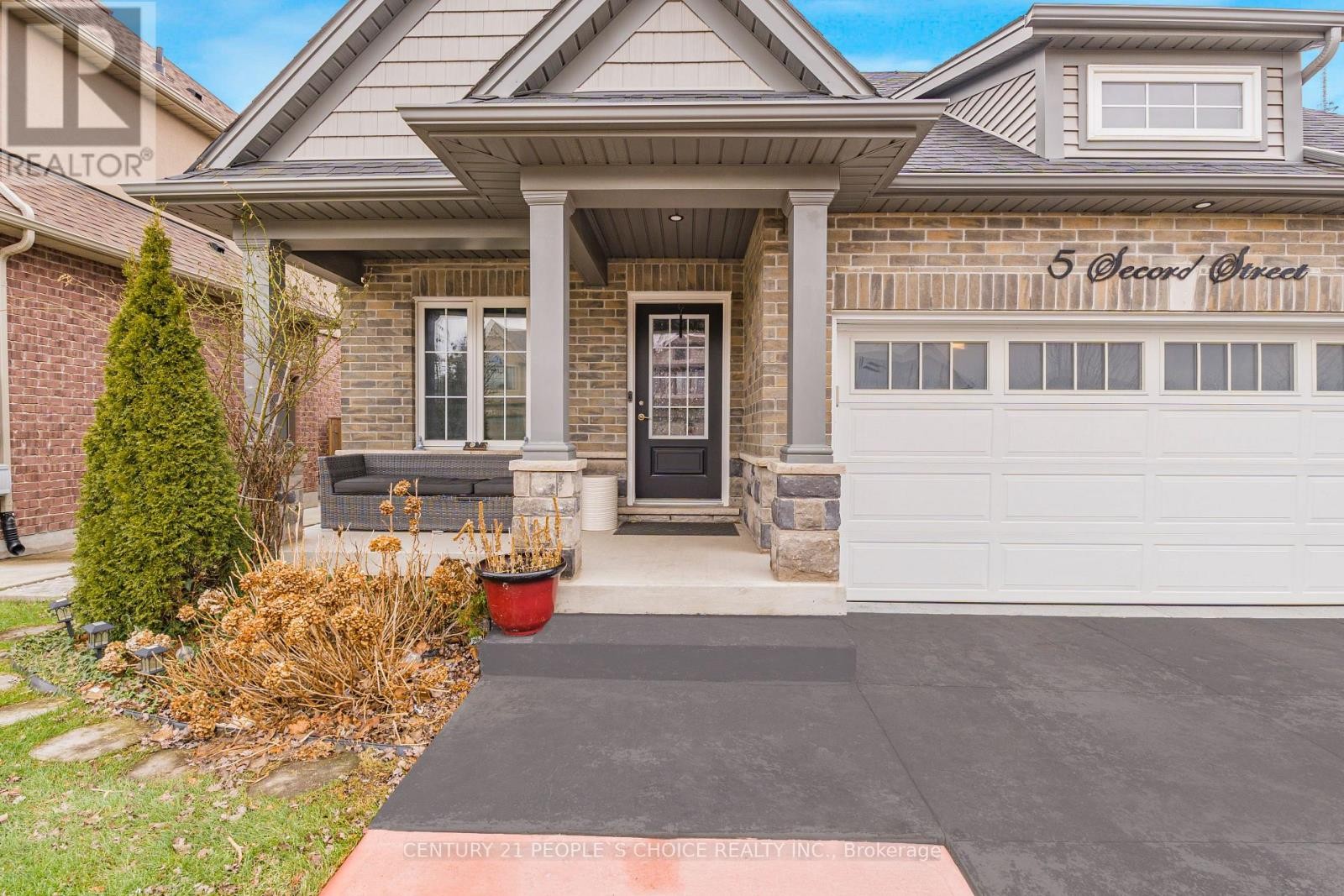 












5 SECORD STREET

,
Thorold (Hurricane/Merrittville),




Ontario
L2V0E9

