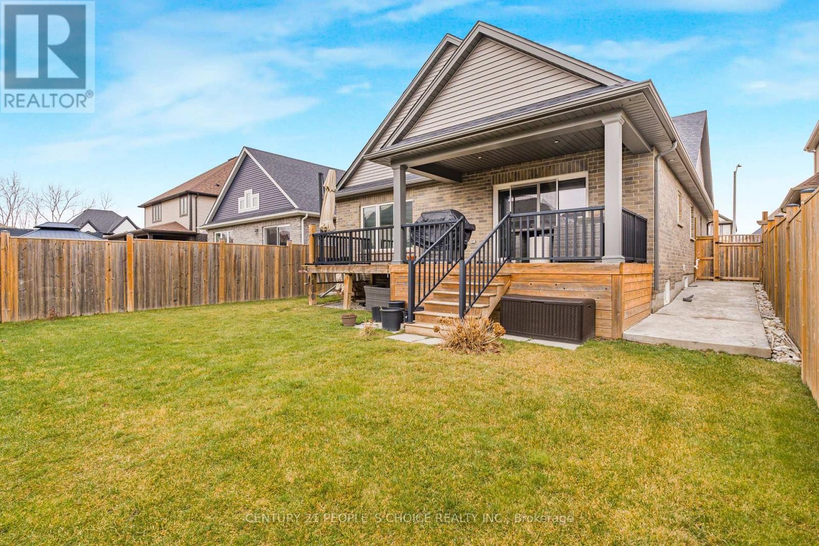 












5 SECORD STREET

,
Thorold (Hurricane/Merrittville),




Ontario
L2V0E9

