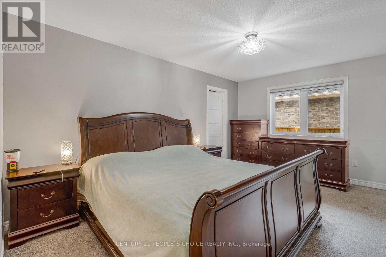 












5 SECORD STREET

,
Thorold (Hurricane/Merrittville),




Ontario
L2V0E9

