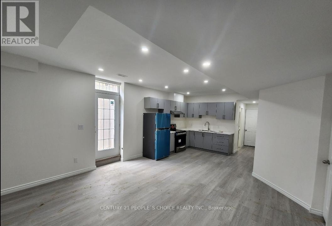












BSMT - 456 TWIN LEAF STREET

,
Waterloo,




Ontario
N2V0B7


