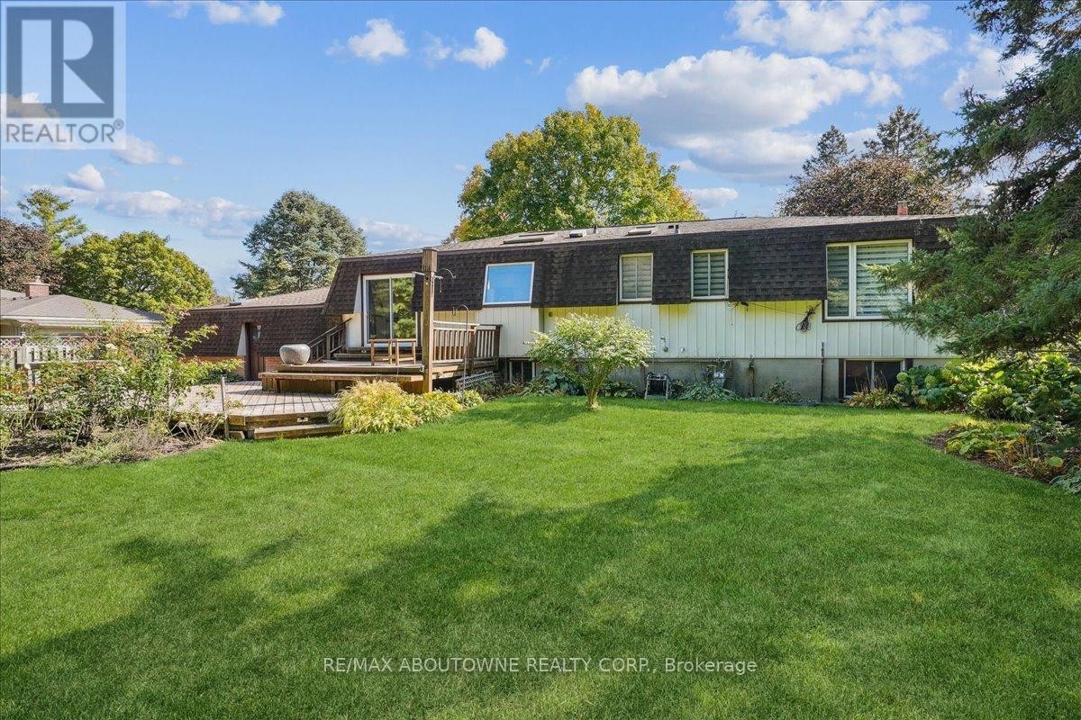 












25 BANNISDALE WAY

,
Hamilton (Carlisle),




Ontario
L0R1H2

