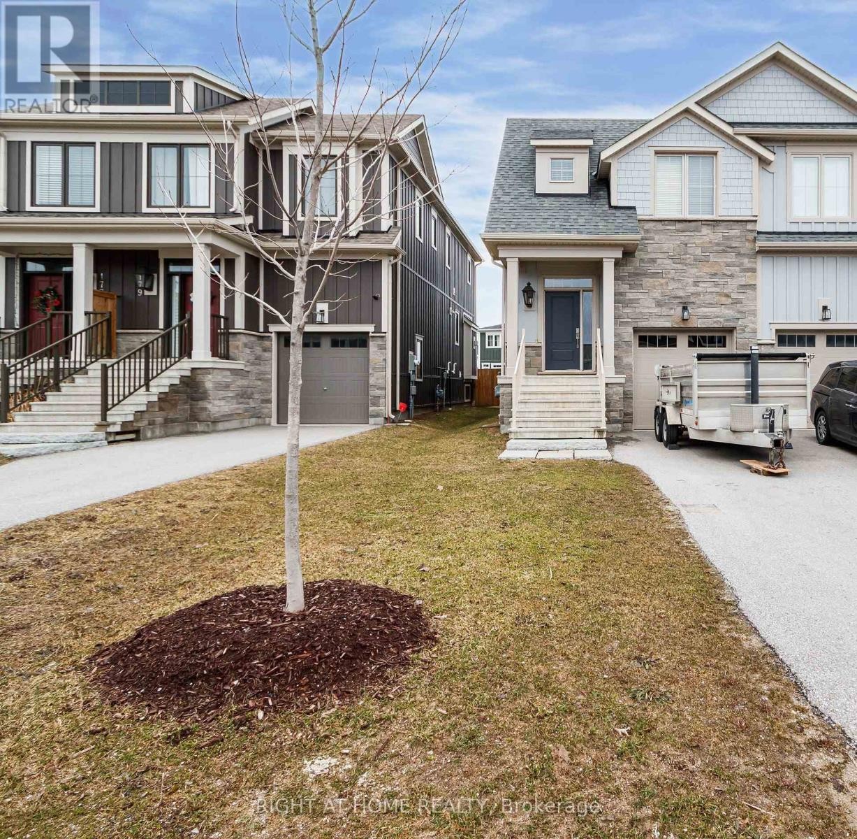 












LOWER - 181 COURTLAND STREET

,
Blue Mountains,




Ontario
L5N4V7

