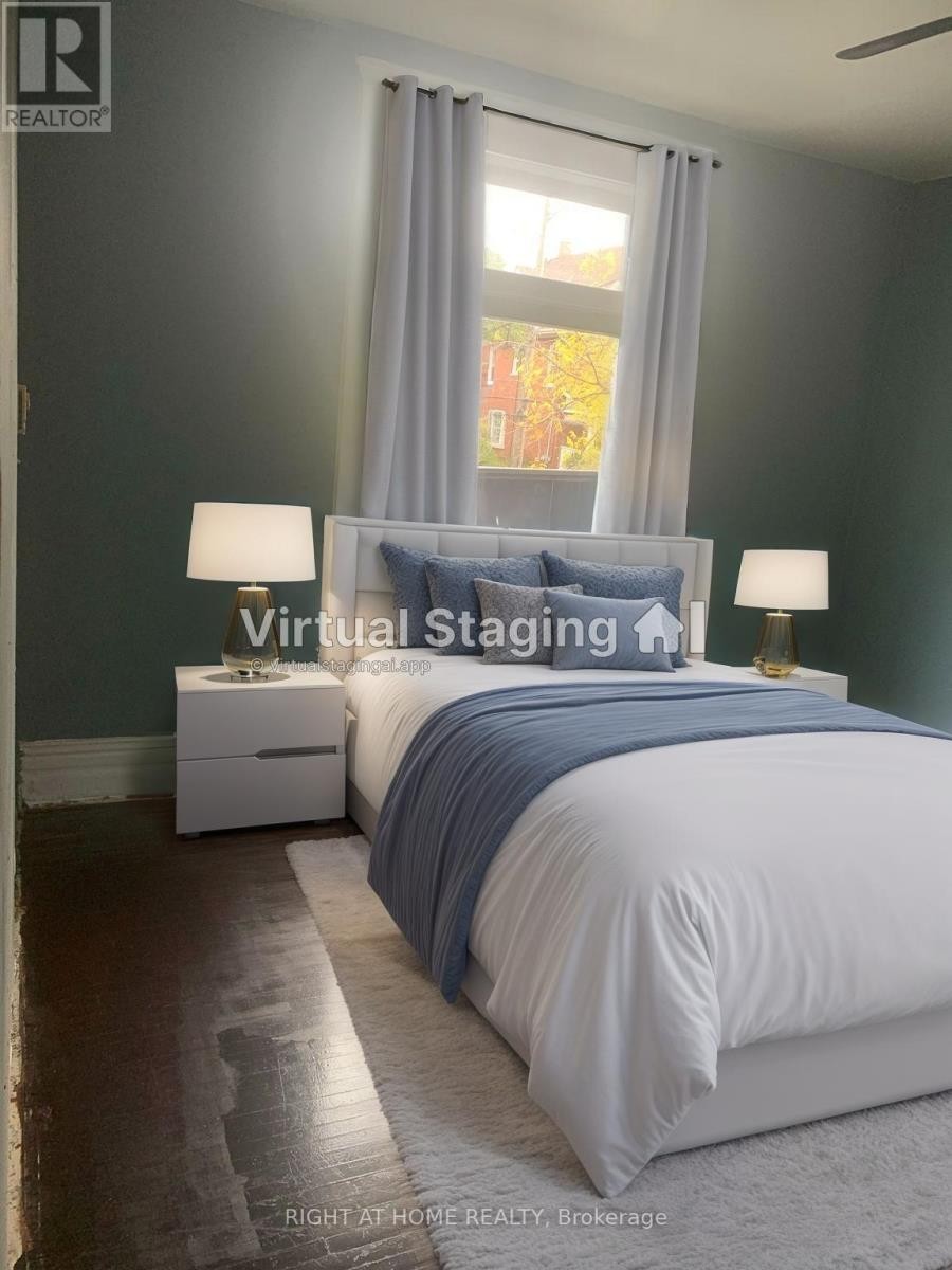 












541 AYLMER STREET N

,
Peterborough (Town Ward 3),




Ontario
K9H3W6

