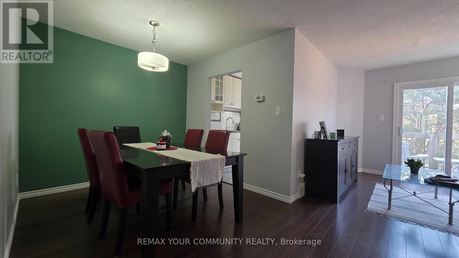












19 - 210 HIGHLAND CRESCENT

,
Kitchener,




Ontario
N2M5H7

