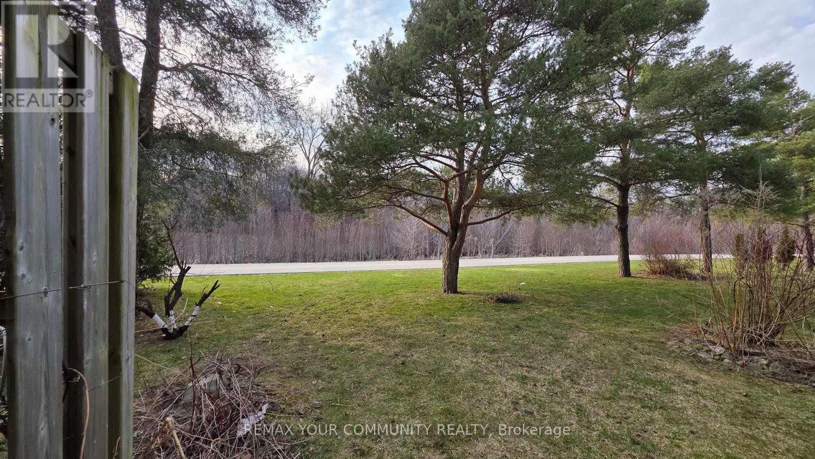 












19 - 210 HIGHLAND CRESCENT

,
Kitchener,




Ontario
N2M5H7

