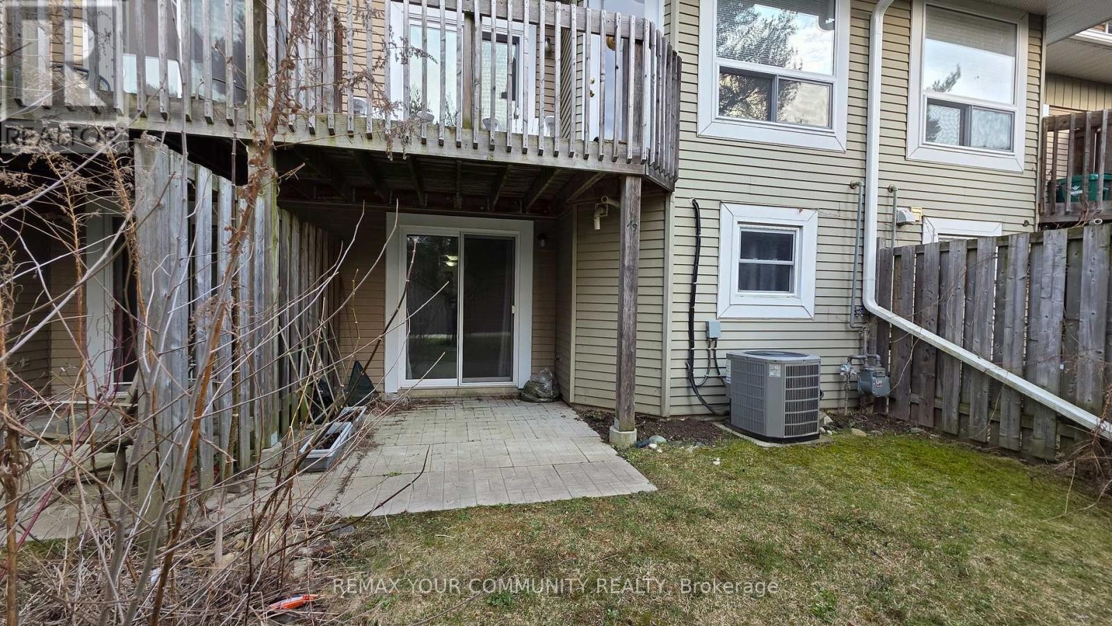 












19 - 210 HIGHLAND CRESCENT

,
Kitchener,




Ontario
N2M5H7

