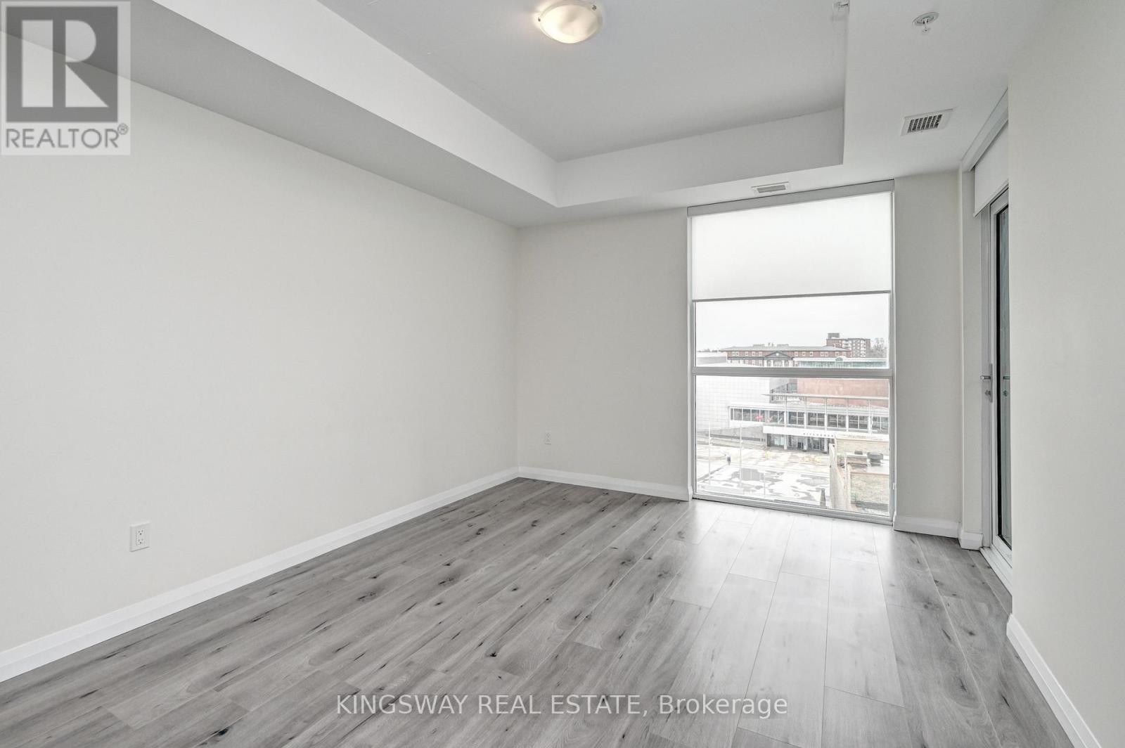 












801 - 60 CHARLES STREET W

,
Kitchener,




Ontario
N2G0C9

