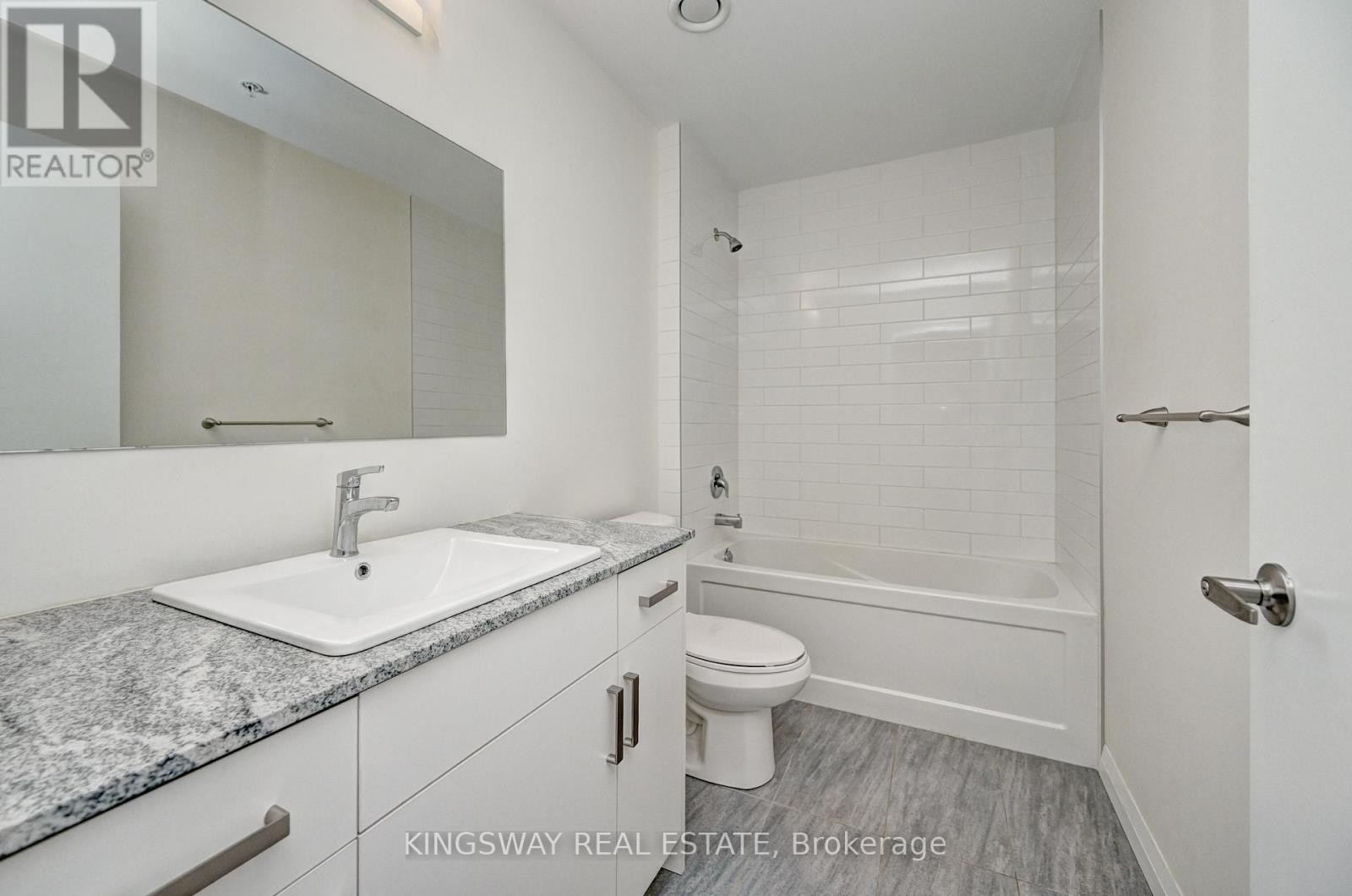 












801 - 60 CHARLES STREET W

,
Kitchener,




Ontario
N2G0C9

