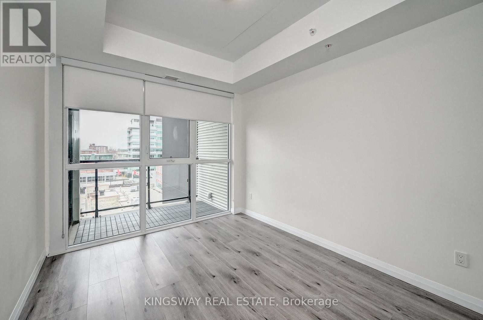 












801 - 60 CHARLES STREET W

,
Kitchener,




Ontario
N2G0C9

