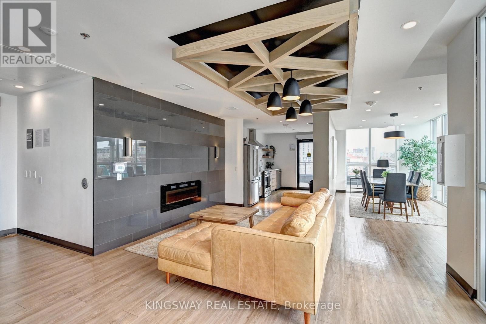 












801 - 60 CHARLES STREET W

,
Kitchener,




Ontario
N2G0C9

