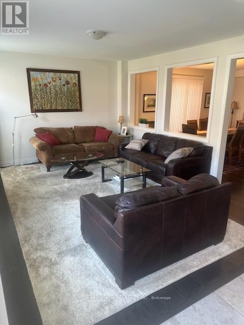 












124 FINGLAND CRESCENT

,
Hamilton (Waterdown),




Ontario
L8B0S7

