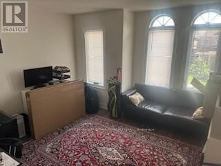












124 FINGLAND CRESCENT

,
Hamilton (Waterdown),




Ontario
L8B0S7

