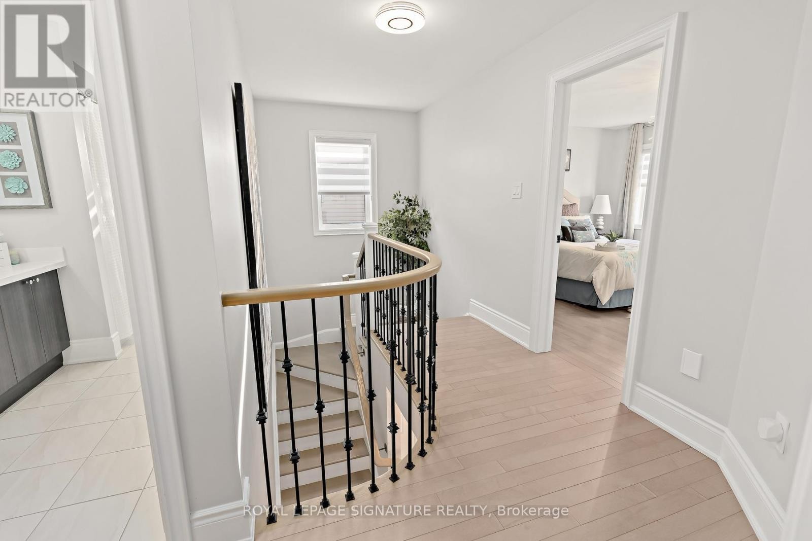 












737 GILMOUR CRESCENT

,
Shelburne,




Ontario
L9V3X2

