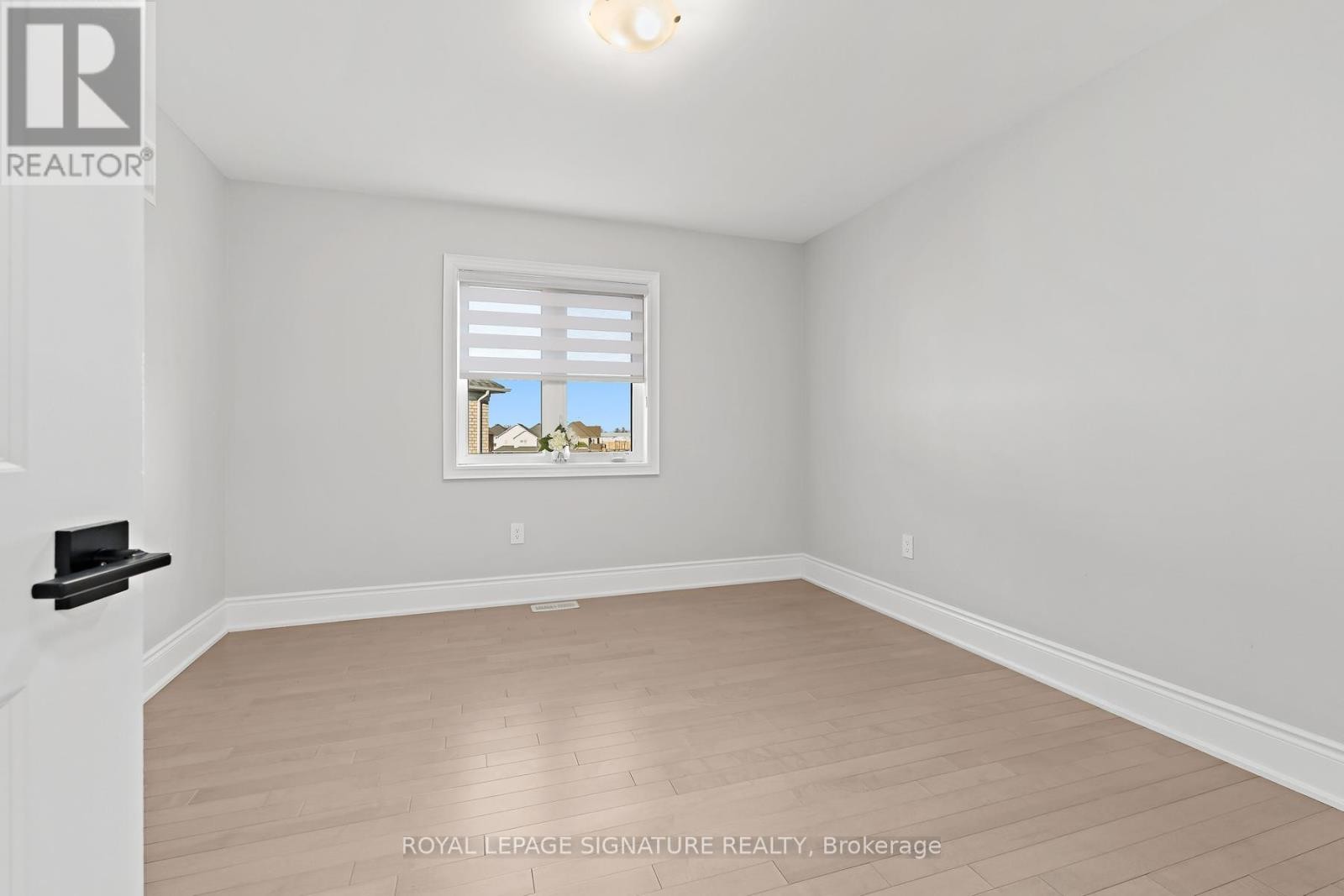 












737 GILMOUR CRESCENT

,
Shelburne,




Ontario
L9V3X2

