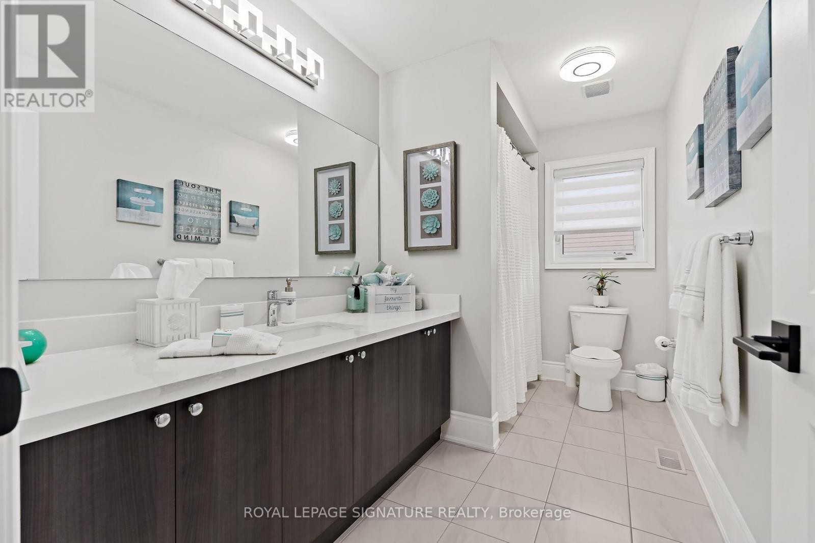 












737 GILMOUR CRESCENT

,
Shelburne,




Ontario
L9V3X2

