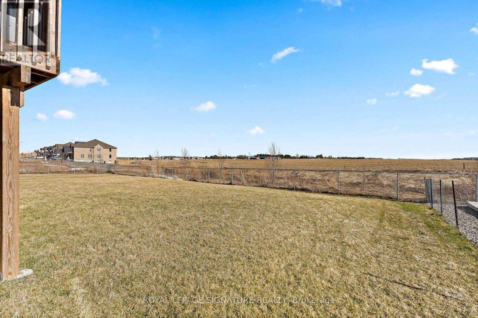 












737 GILMOUR CRESCENT

,
Shelburne,




Ontario
L9V3X2


