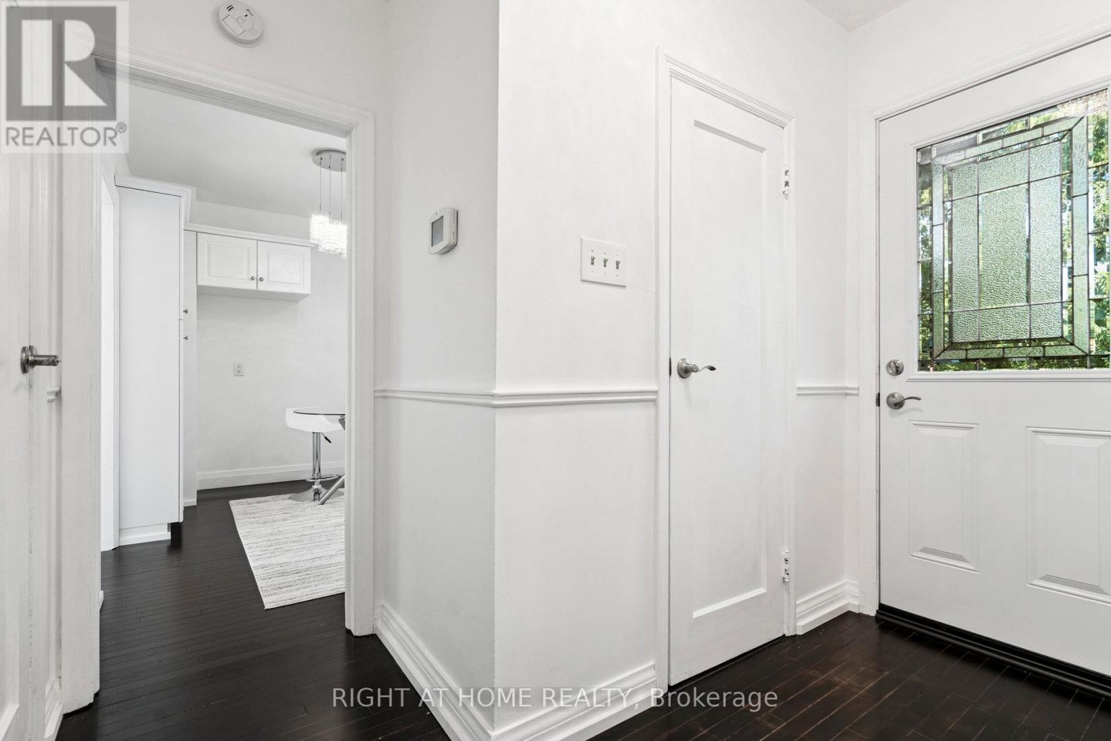 












105 GLENRIDGE AVENUE

,
St. Catharines (Old Glenridge),




Ontario
L2R4X5

