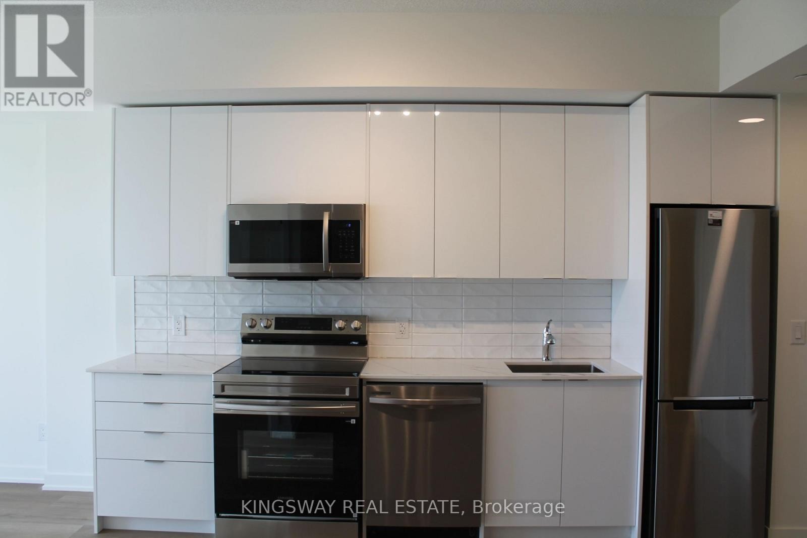 












1212 - 33 ERIE AVE AVENUE

,
Brantford,




Ontario
N3S2E7

