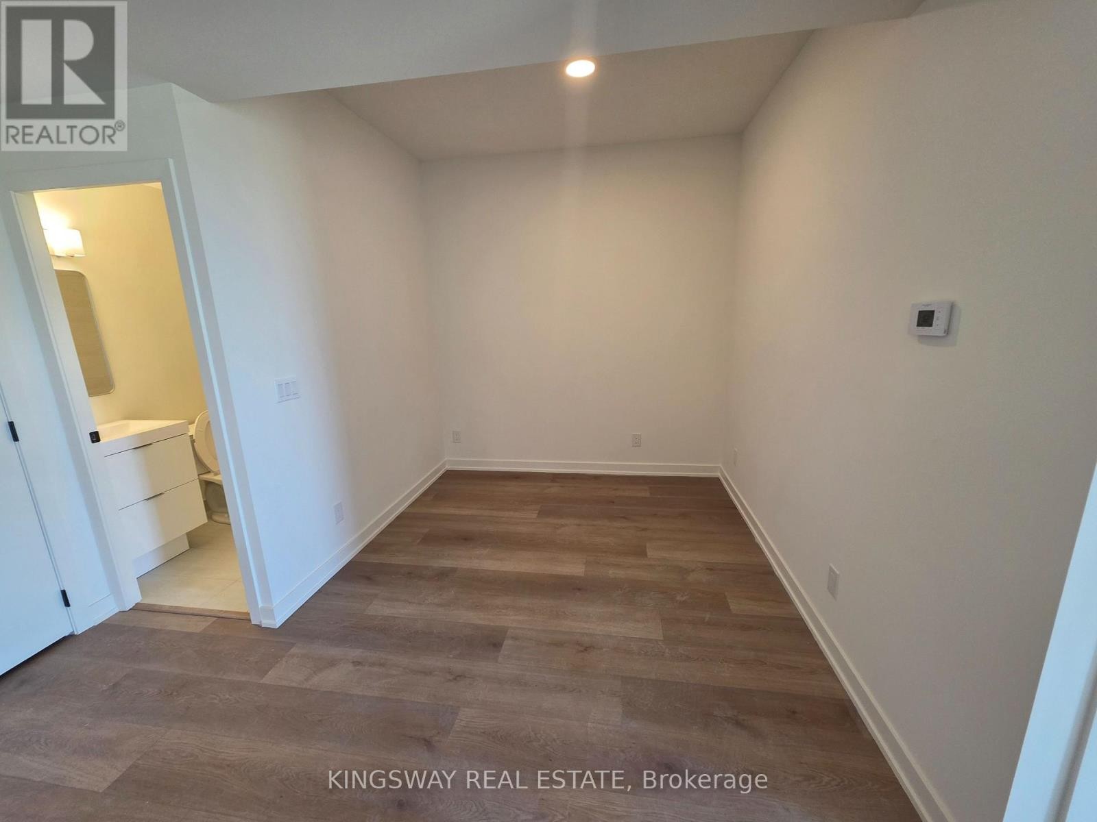 












1212 - 33 ERIE AVE AVENUE

,
Brantford,




Ontario
N3S2E7

