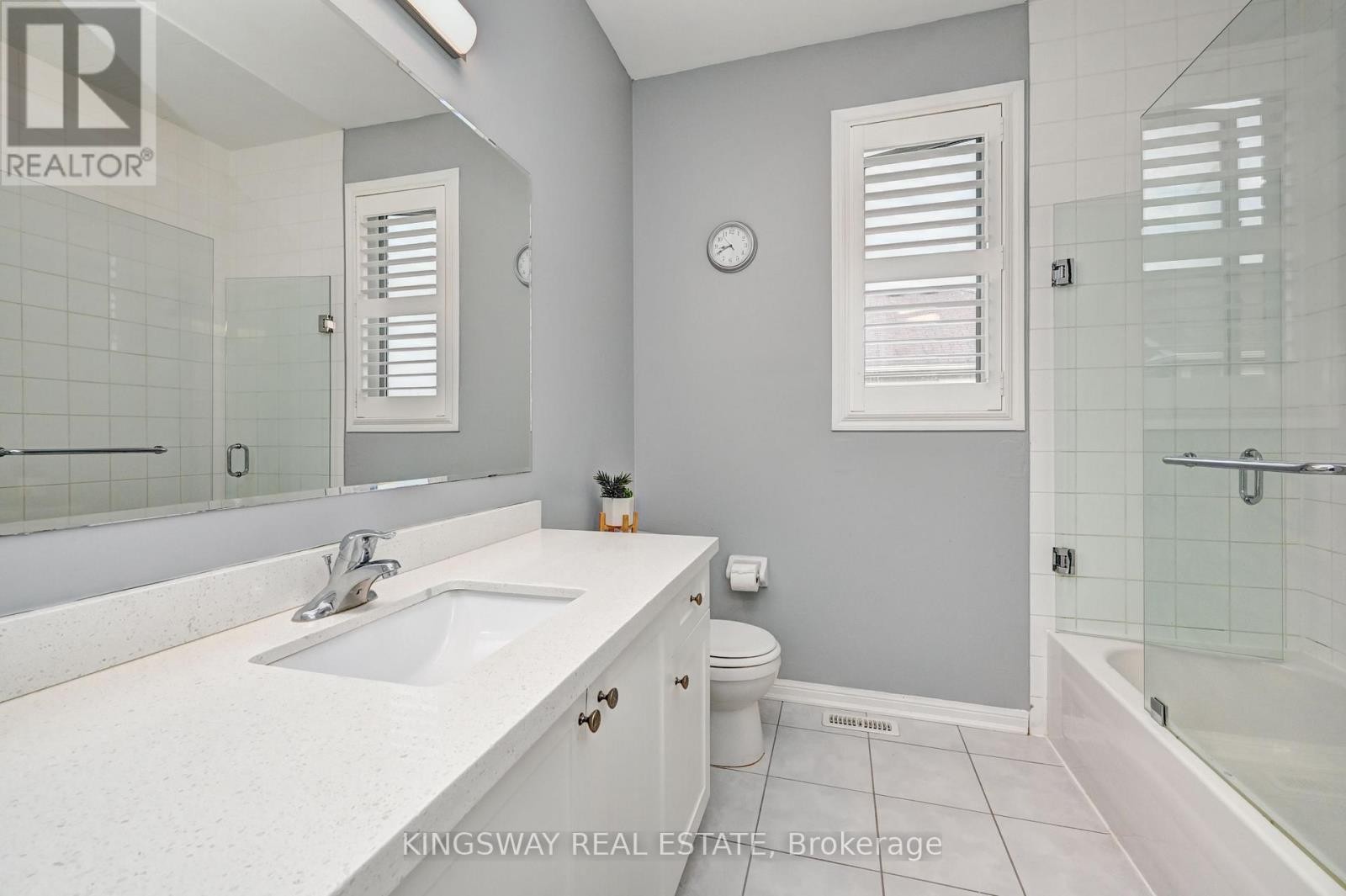 












48 OSGOODE STREET

,
Cambridge,




Ontario
N3C0E8

