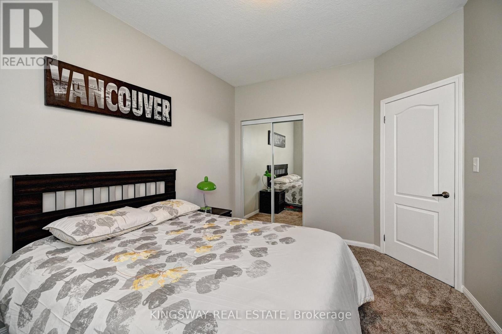 












48 OSGOODE STREET

,
Cambridge,




Ontario
N3C0E8

