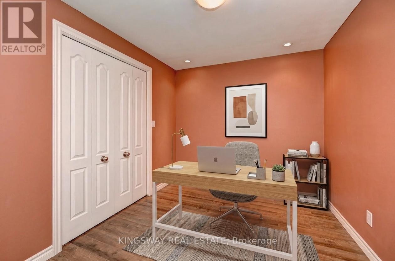 












48 OSGOODE STREET

,
Cambridge,




Ontario
N3C0E8

