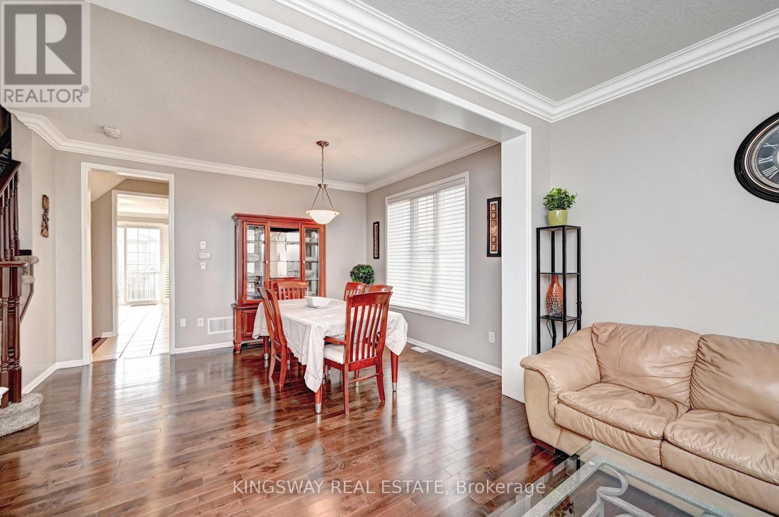 












48 OSGOODE STREET

,
Cambridge,




Ontario
N3C0E8

