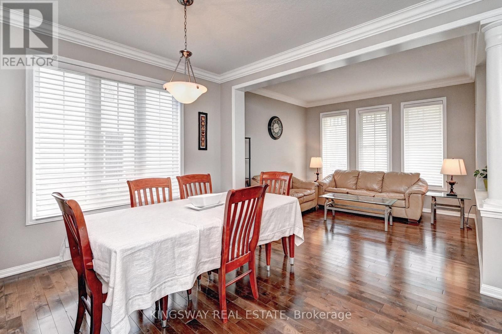 












48 OSGOODE STREET

,
Cambridge,




Ontario
N3C0E8

