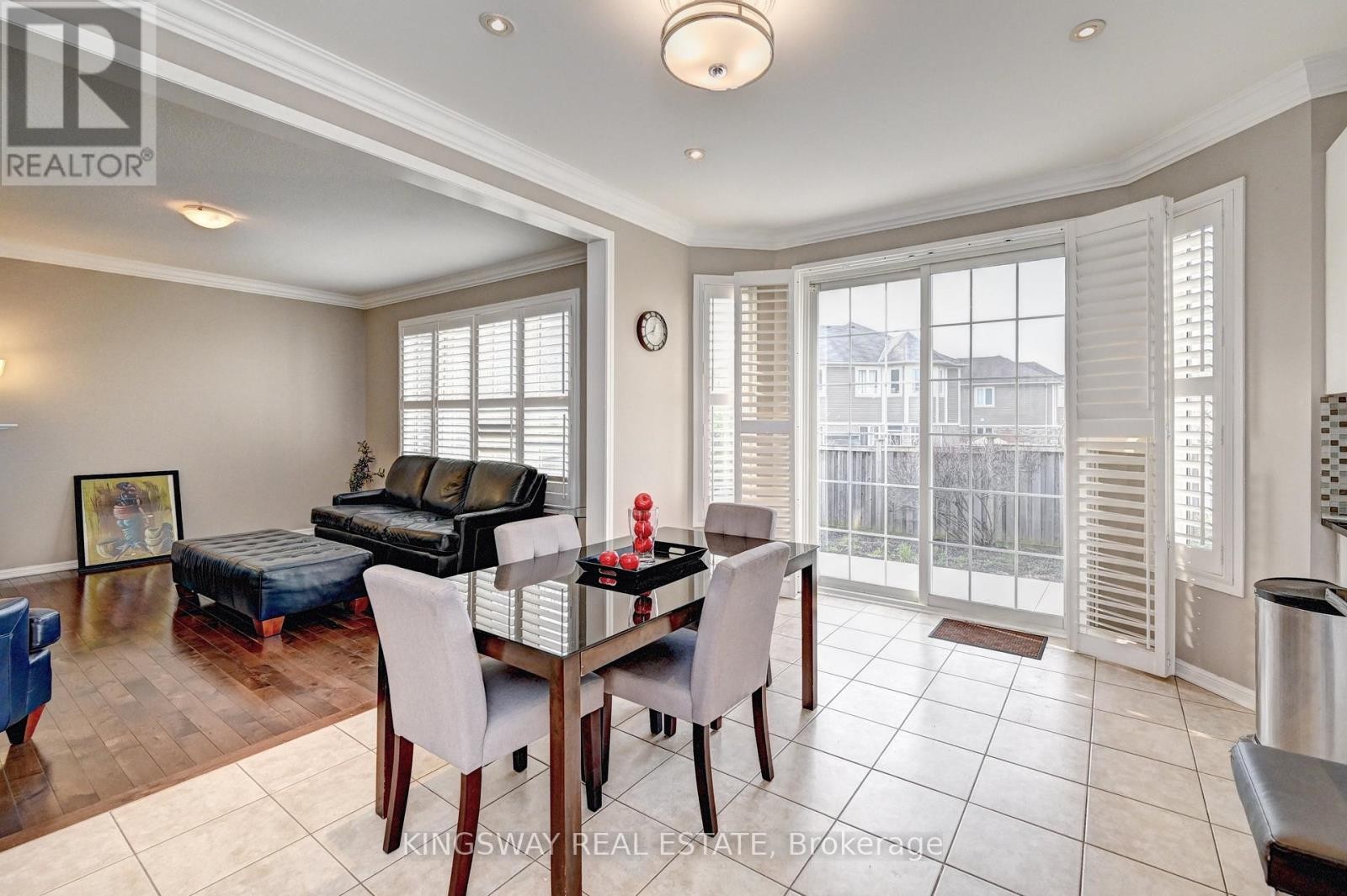 












48 OSGOODE STREET

,
Cambridge,




Ontario
N3C0E8

